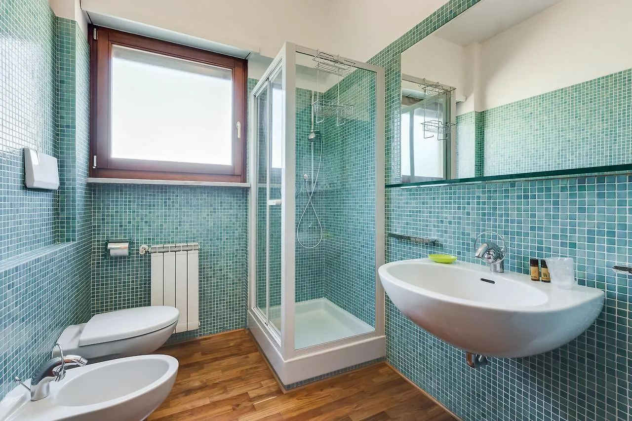 Nice And Warm Rooms Rome Italy