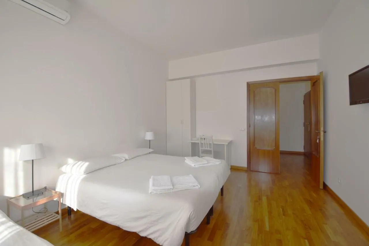 Nice And Warm Rooms Rome 0*,  Italy